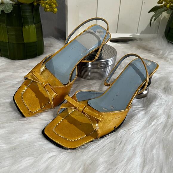 NEW Unisa Vintage 90s Patent Leather Slingback Bows Kitten Heel Sandals 6.5 NWOB - Picture 10 of 16